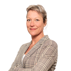 DE-HAAN_AM_5620-Website-250x250px