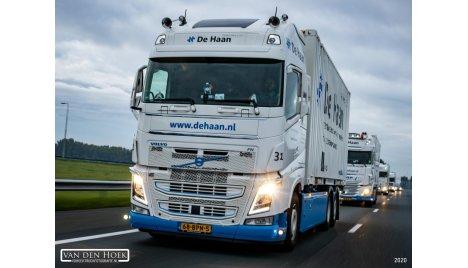 Martijn wagens achter elkaaar snelweg 